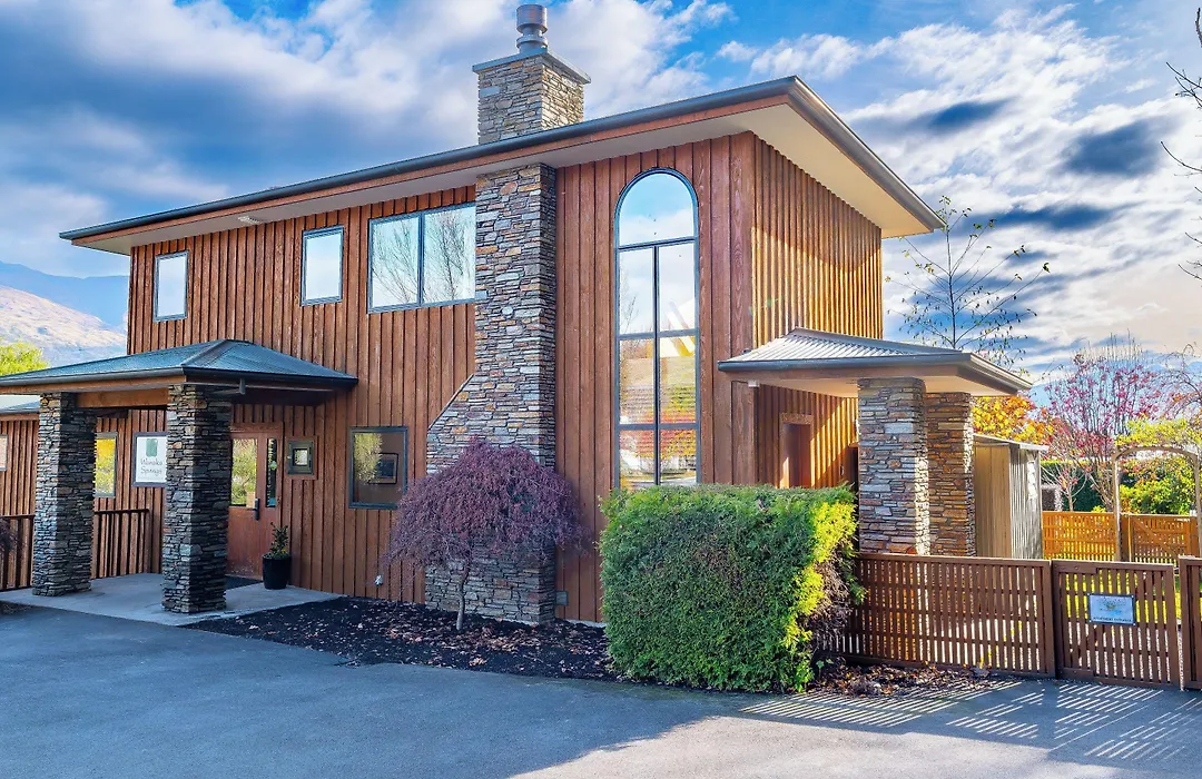 Wanaka Springs Lodge-1